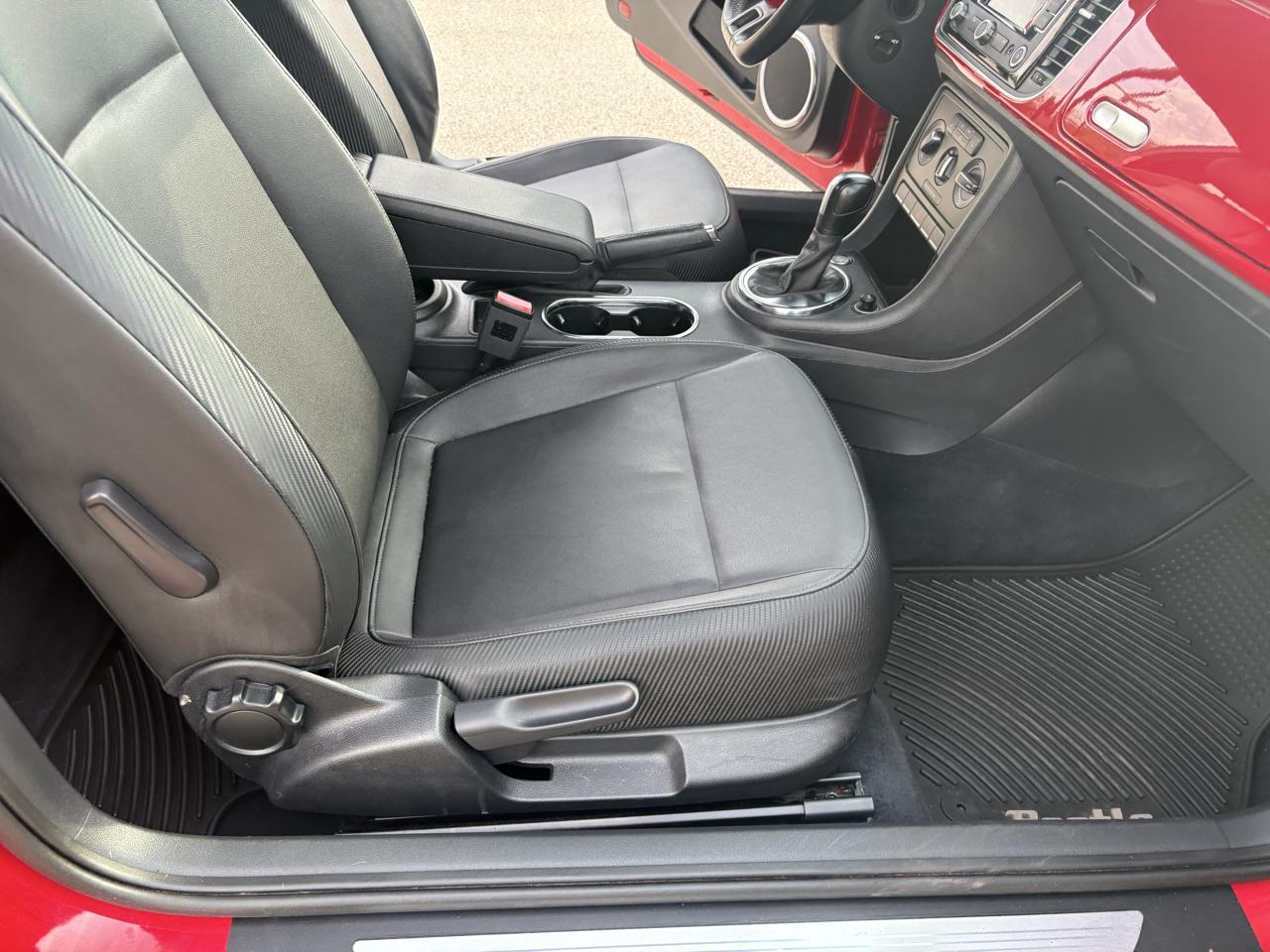 Volkswagen Beetle Coupe 2dr Auto 2.5L PZEV 2013