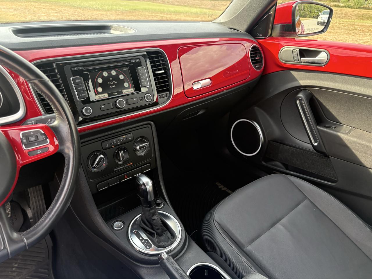 Volkswagen Beetle Coupe 2dr Auto 2.5L PZEV 2013