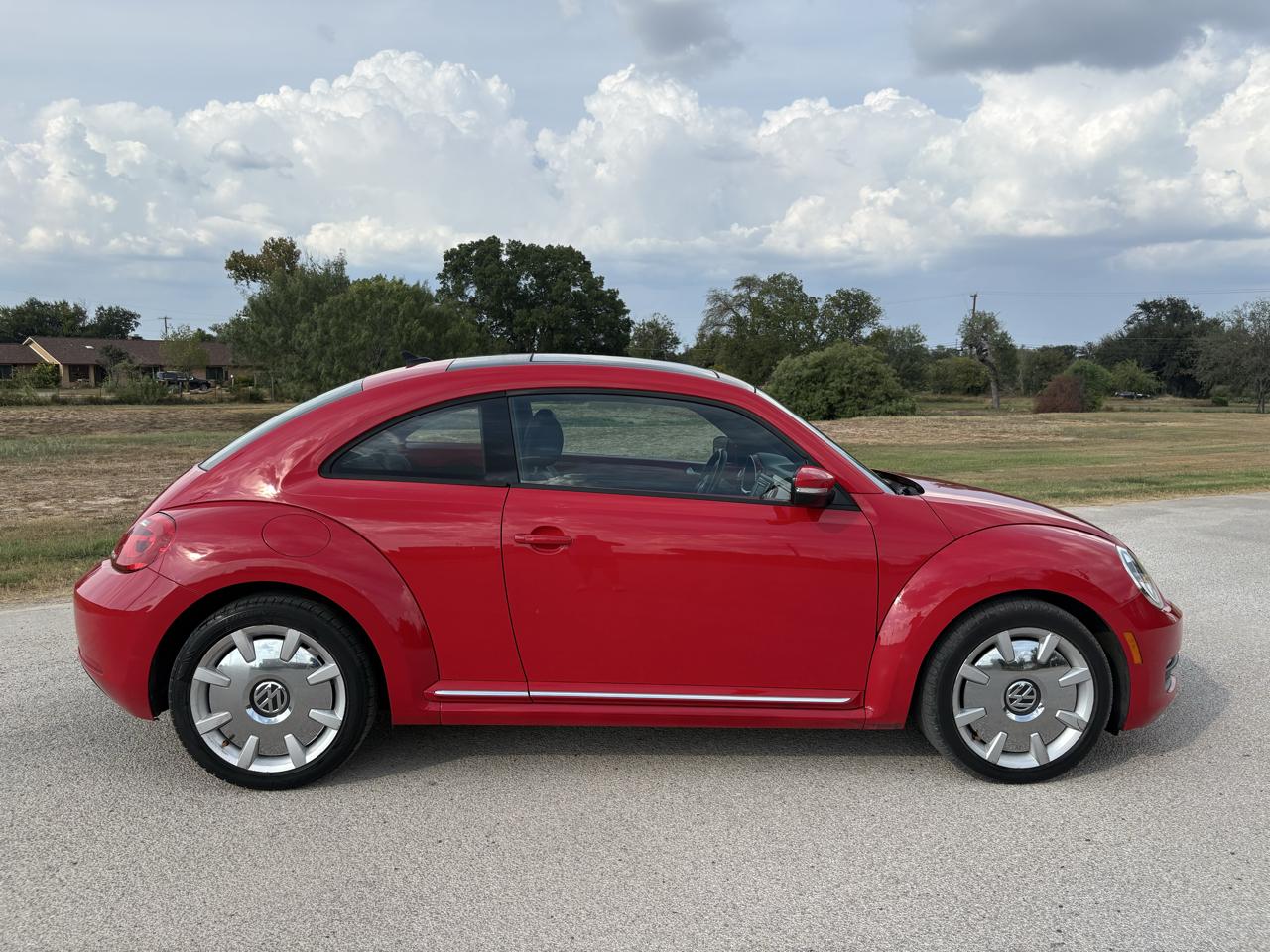 Volkswagen Beetle Coupe 2dr Auto 2.5L PZEV 2013