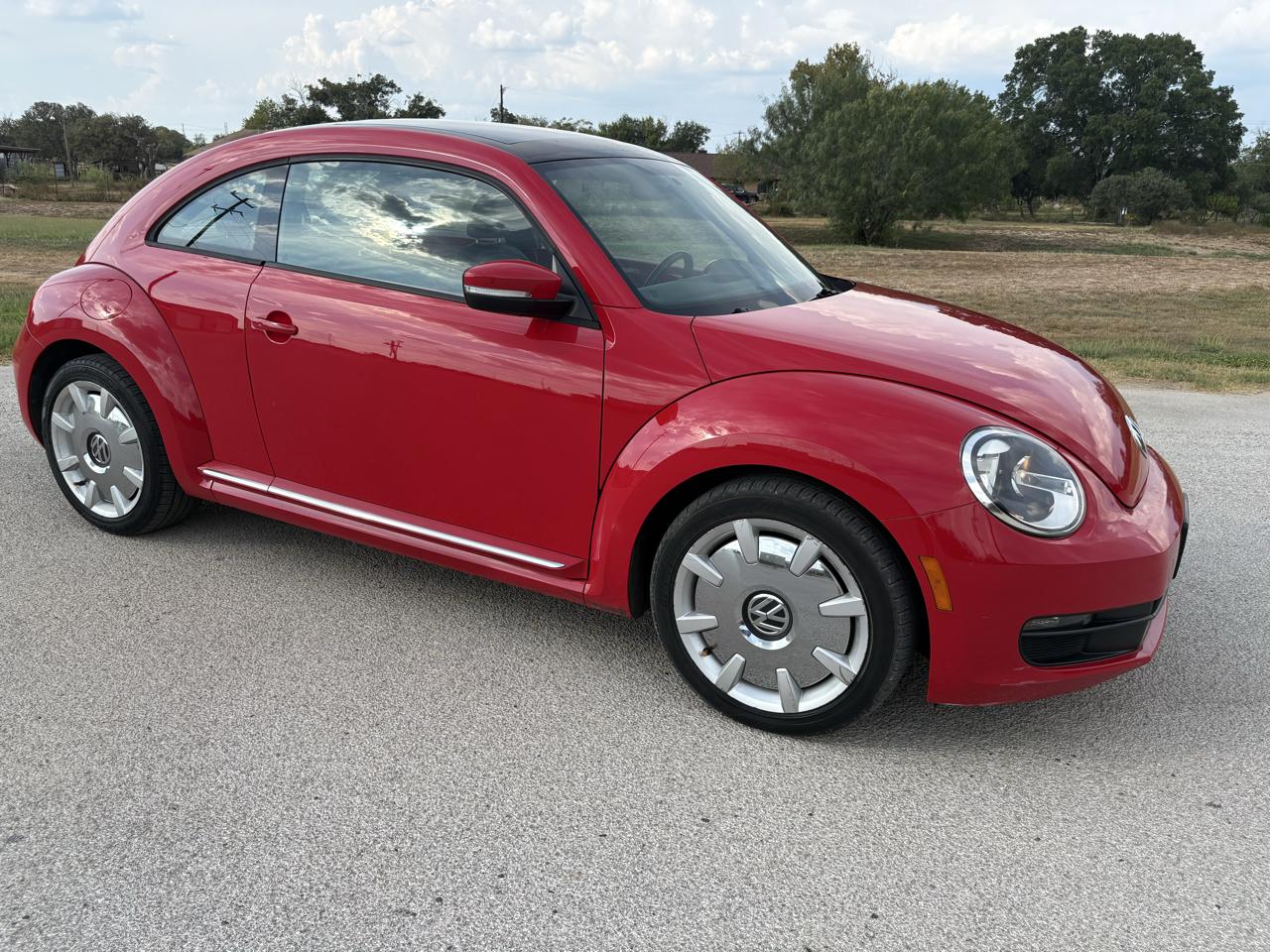 Volkswagen Beetle Coupe 2dr Auto 2.5L PZEV 2013