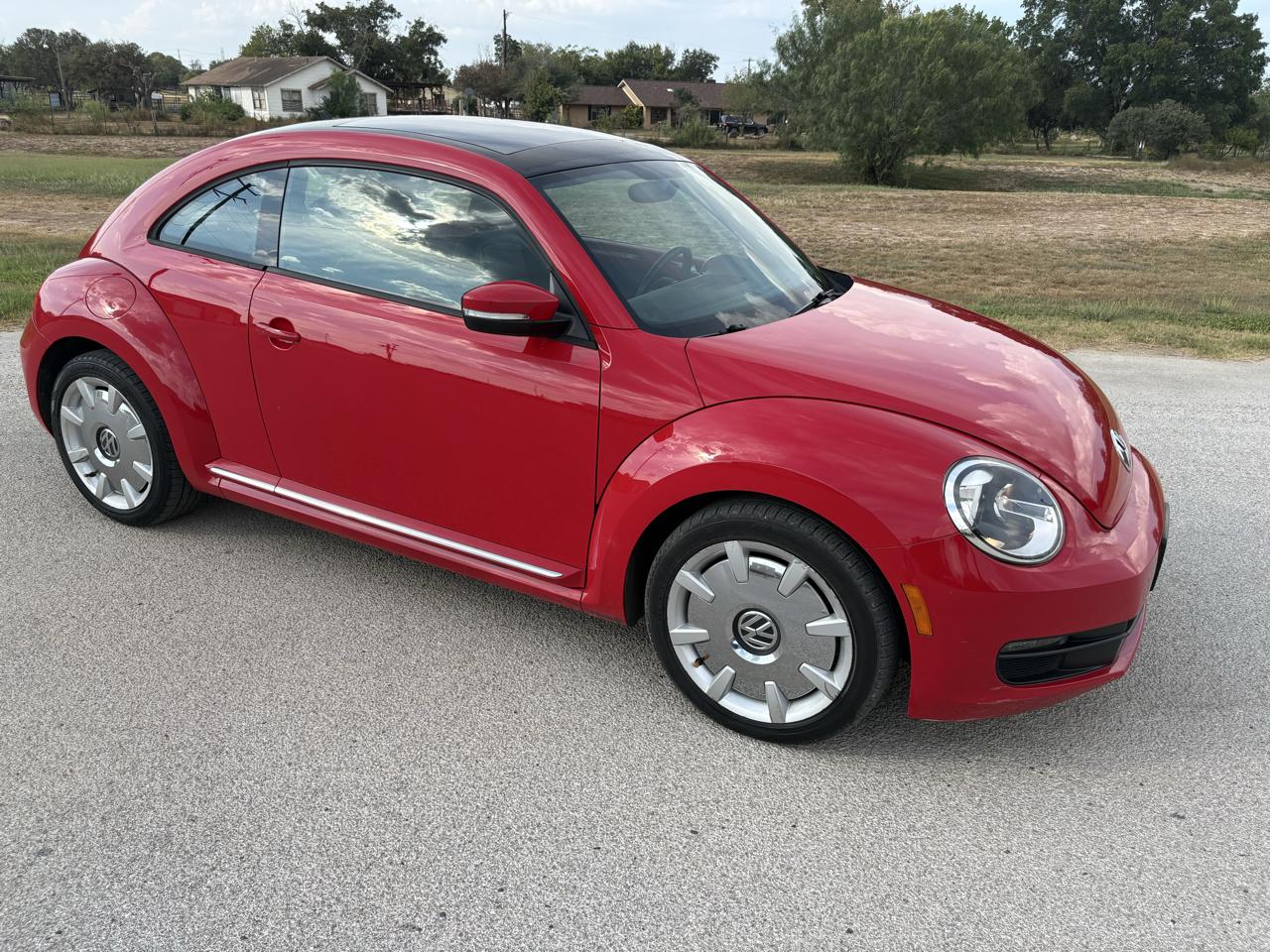 Volkswagen Beetle Coupe 2dr Auto 2.5L PZEV 2013