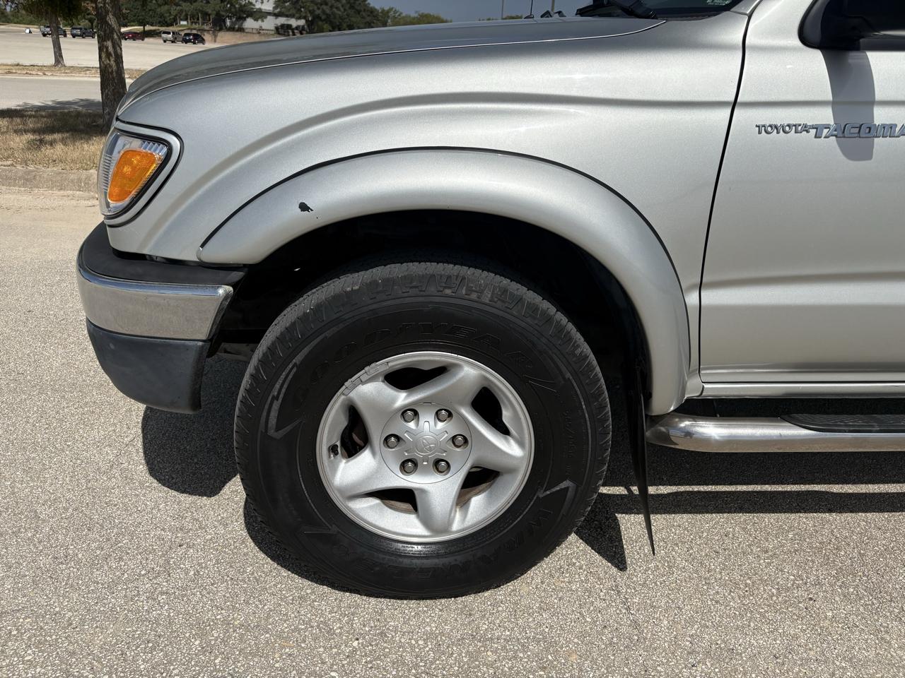Toyota Tacoma  2004