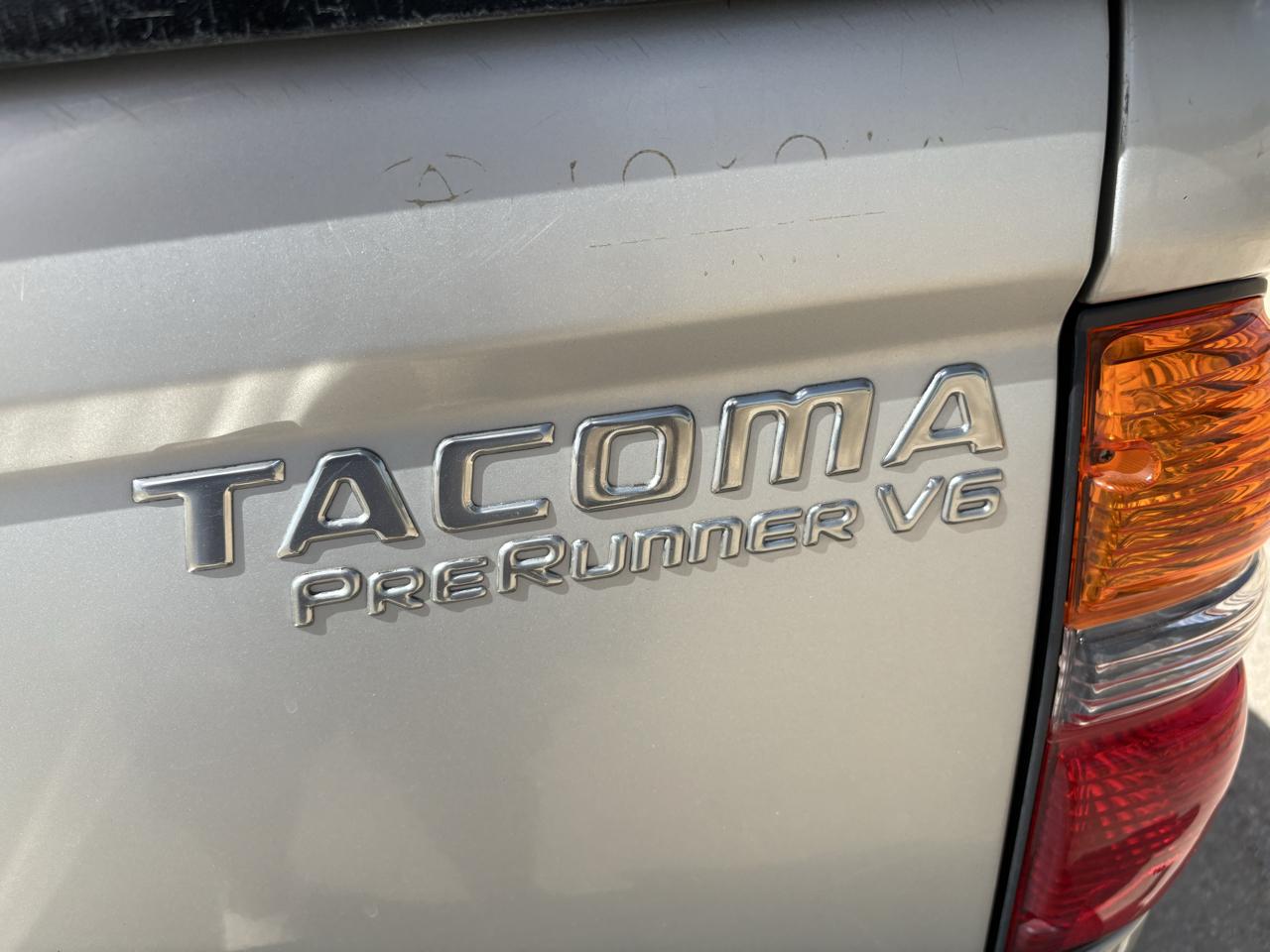 Toyota Tacoma  2004