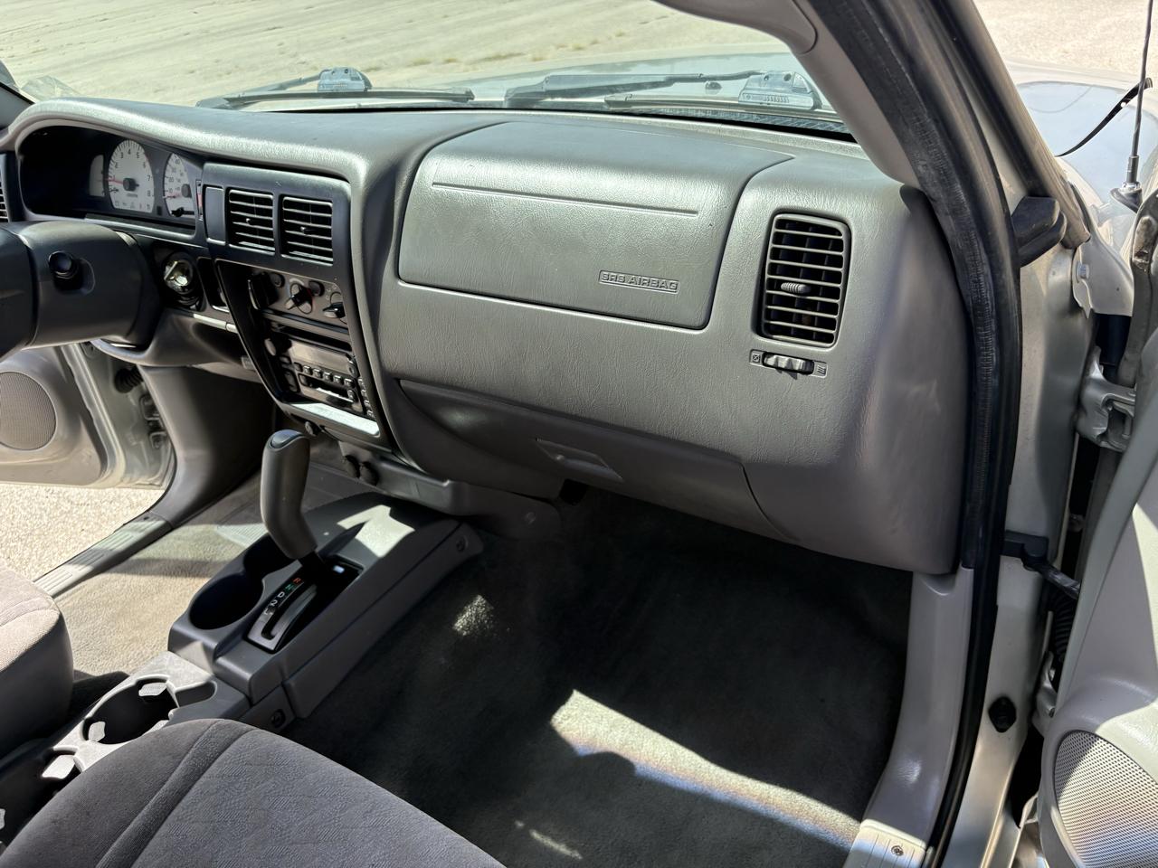 Toyota Tacoma  2004
