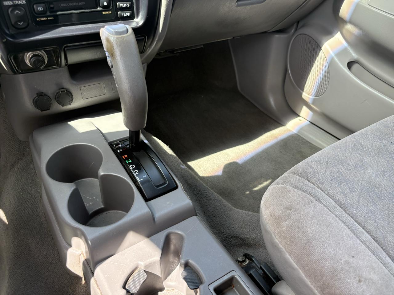 Toyota Tacoma  2004