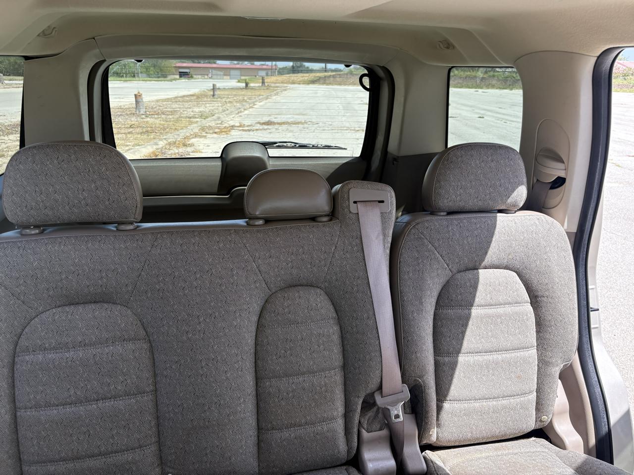 Ford Explorer  2004