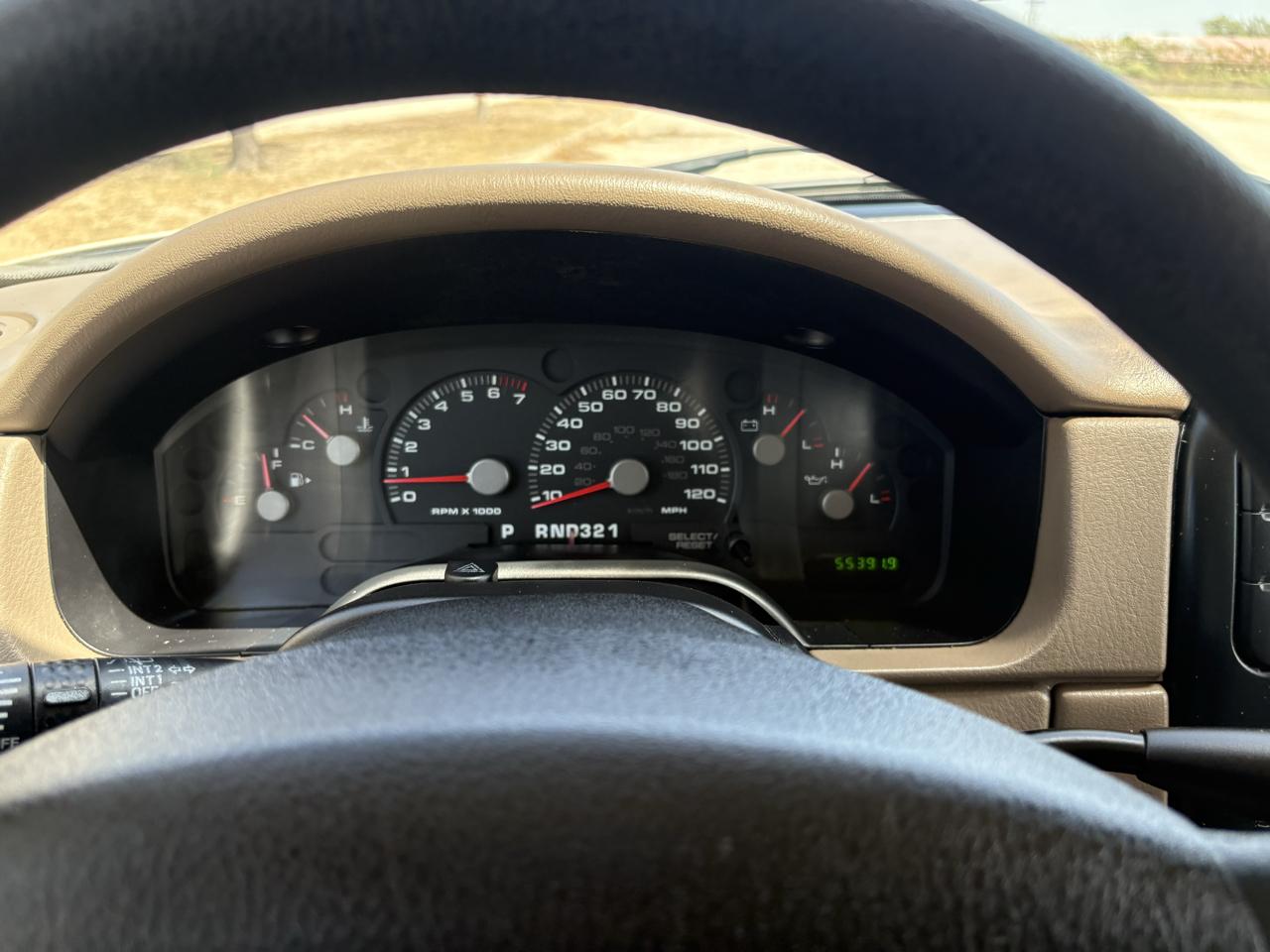 Ford Explorer  2004