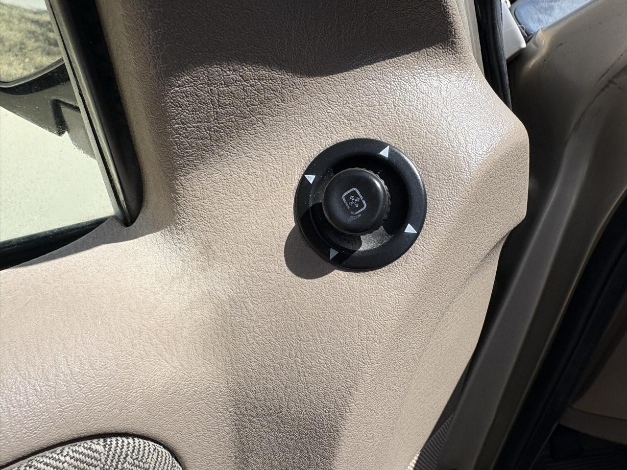 Ford Explorer  2004