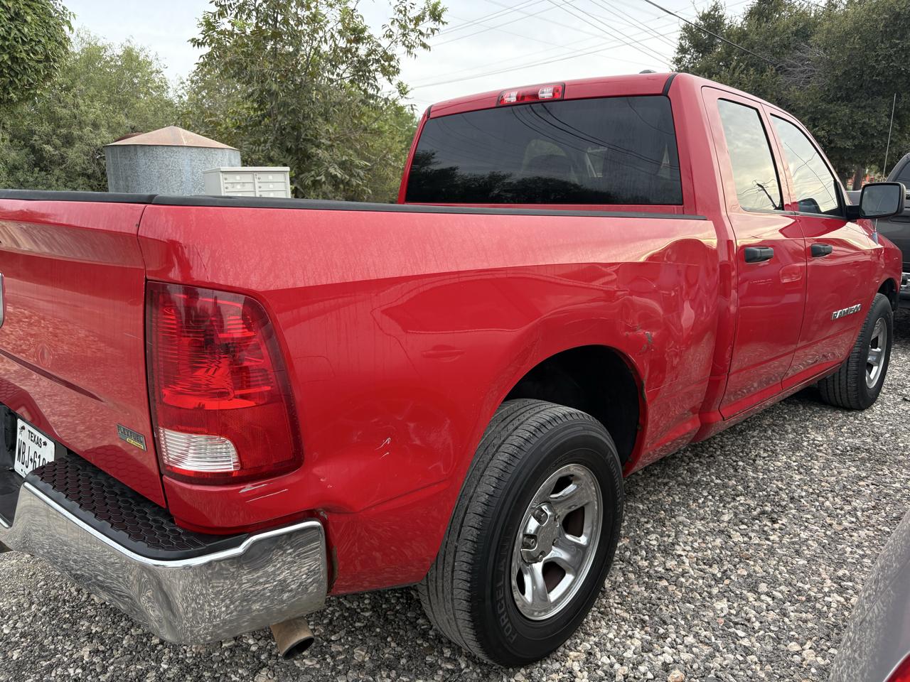 RAM 1500 2WD Quad Cab 140.5" ST 2011