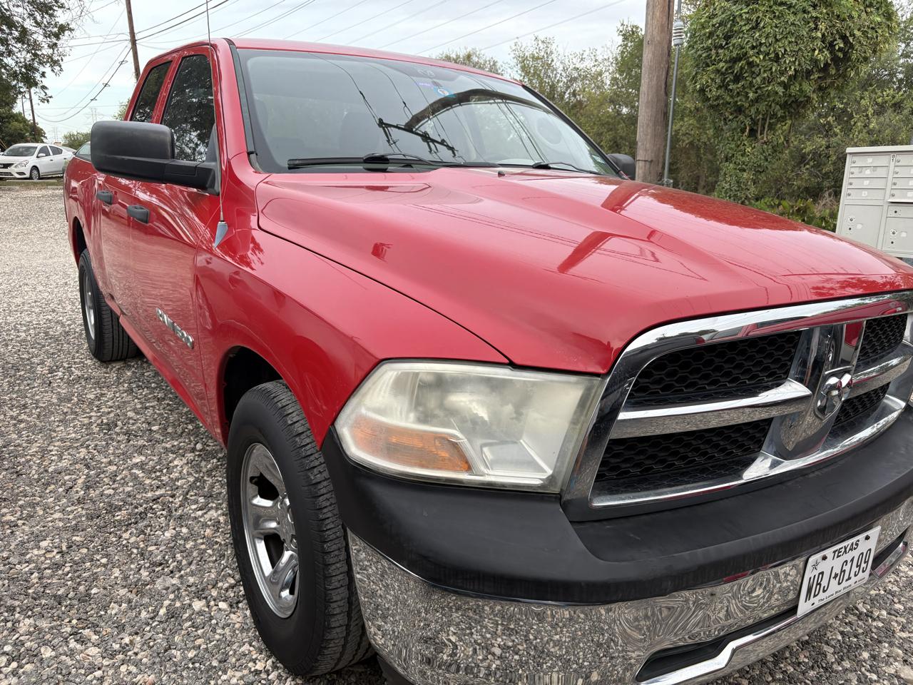 RAM 1500 2WD Quad Cab 140.5" ST 2011