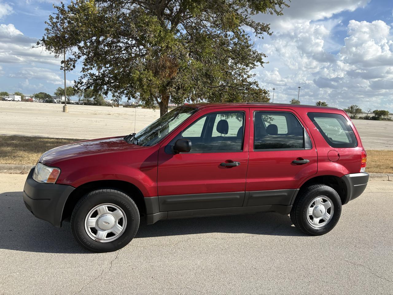 Ford Escape  2004