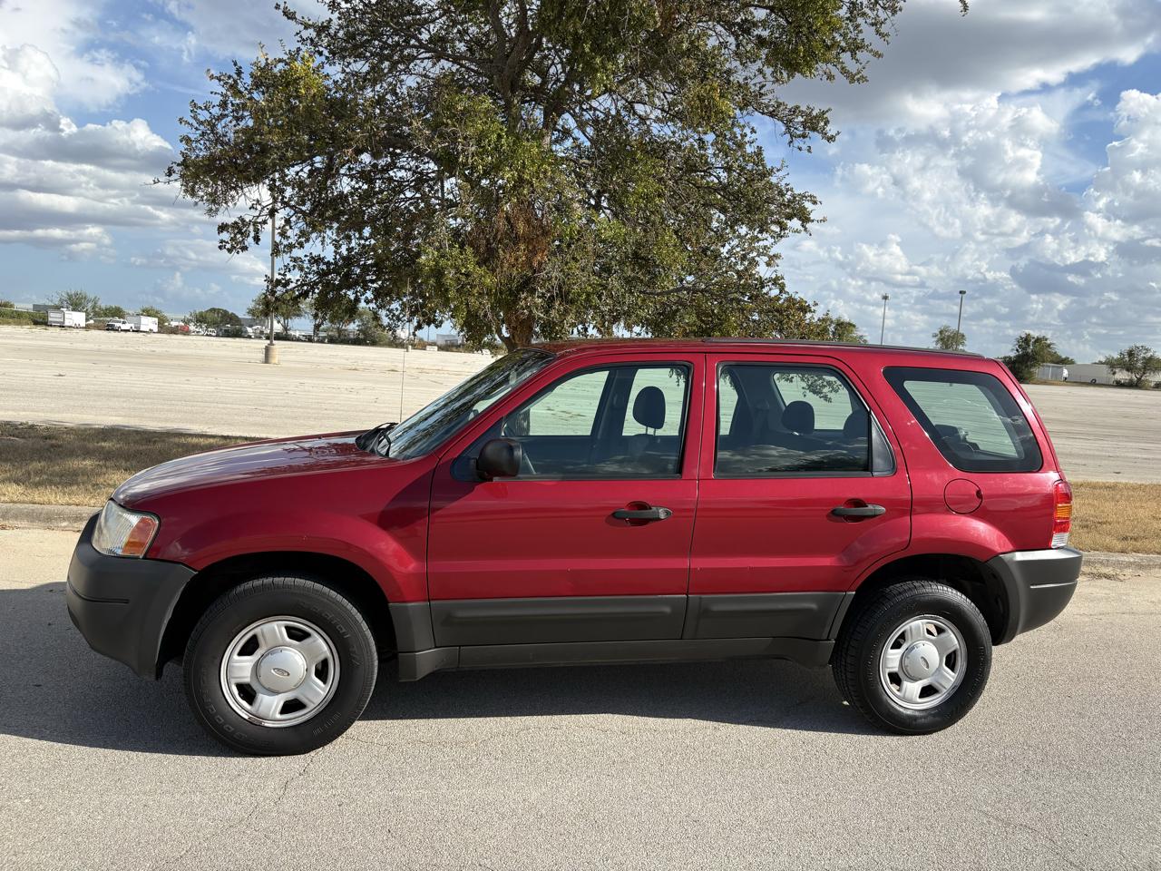 Ford Escape  2004