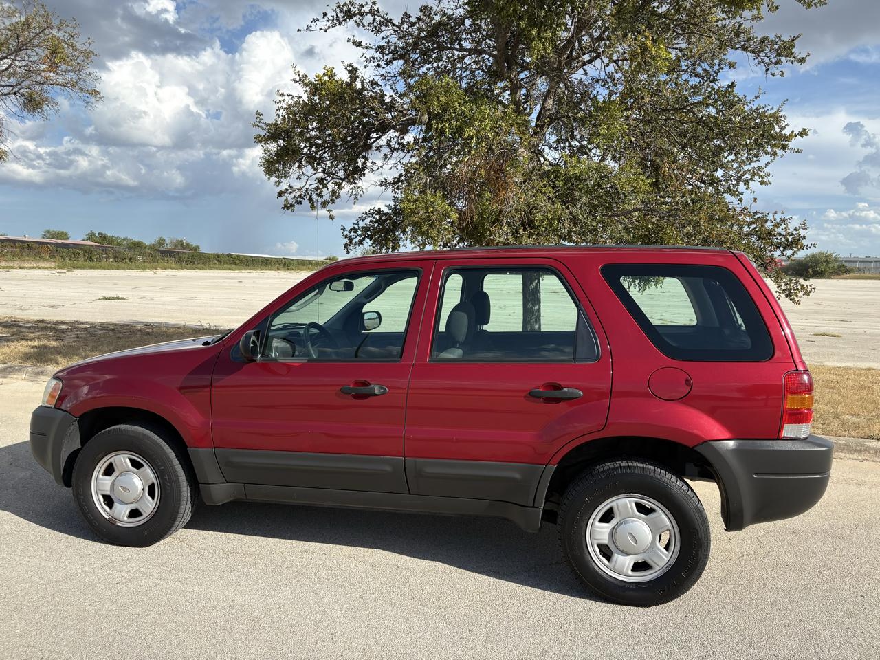 Ford Escape  2004
