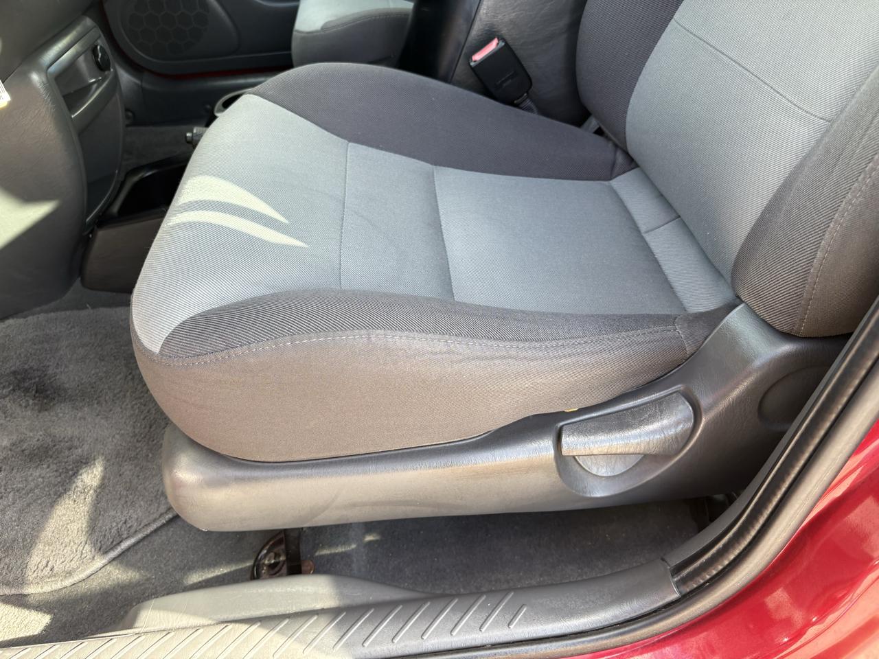 Ford Escape  2004