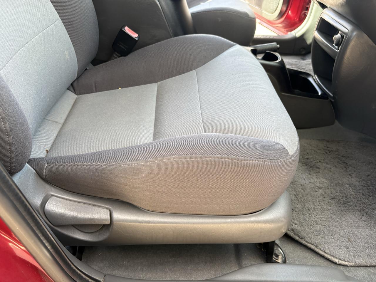 Ford Escape  2004