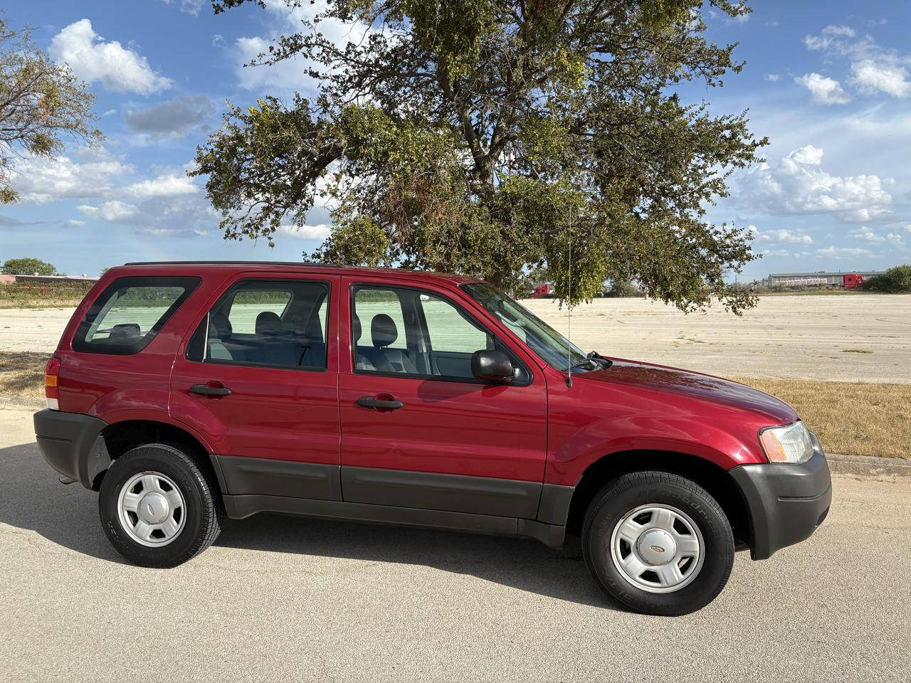 Ford Escape  2004