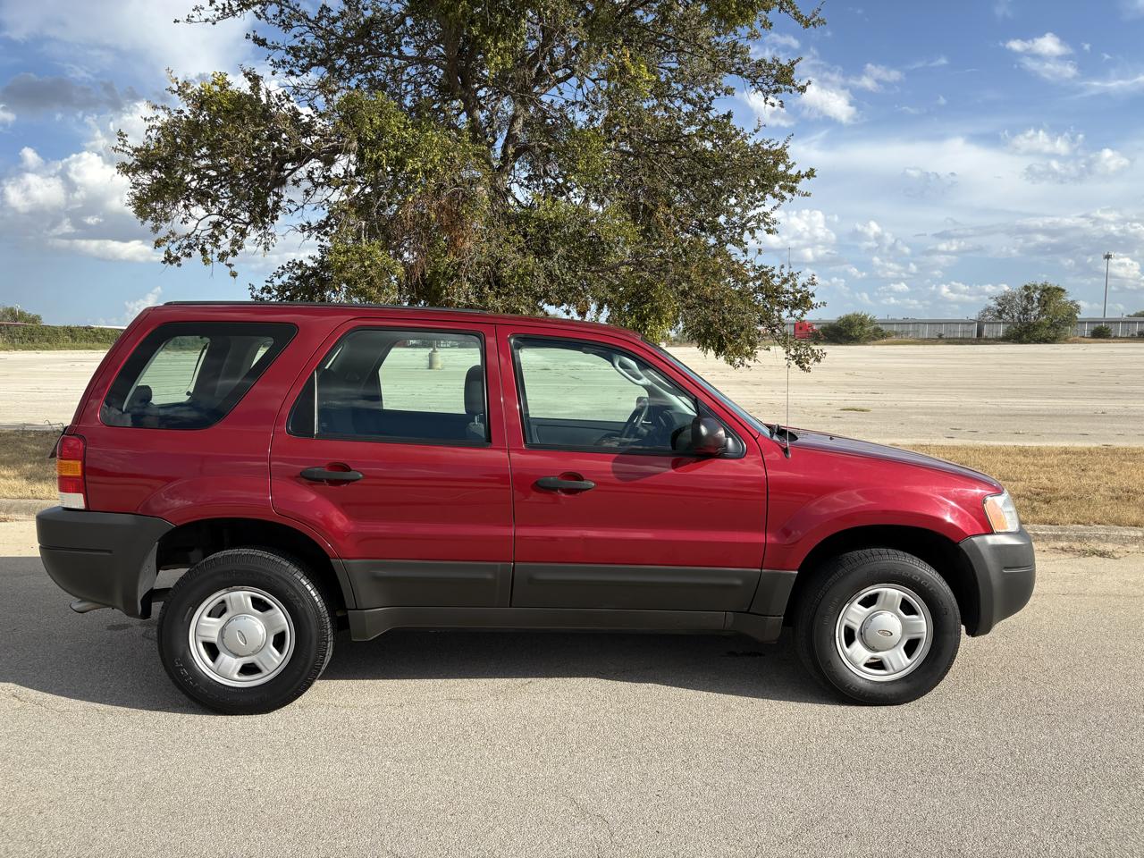 Ford Escape  2004