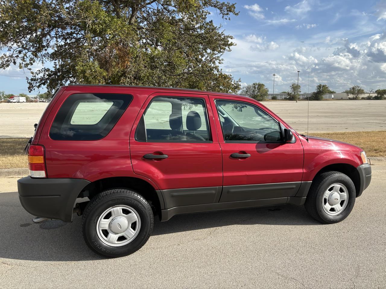 Ford Escape  2004