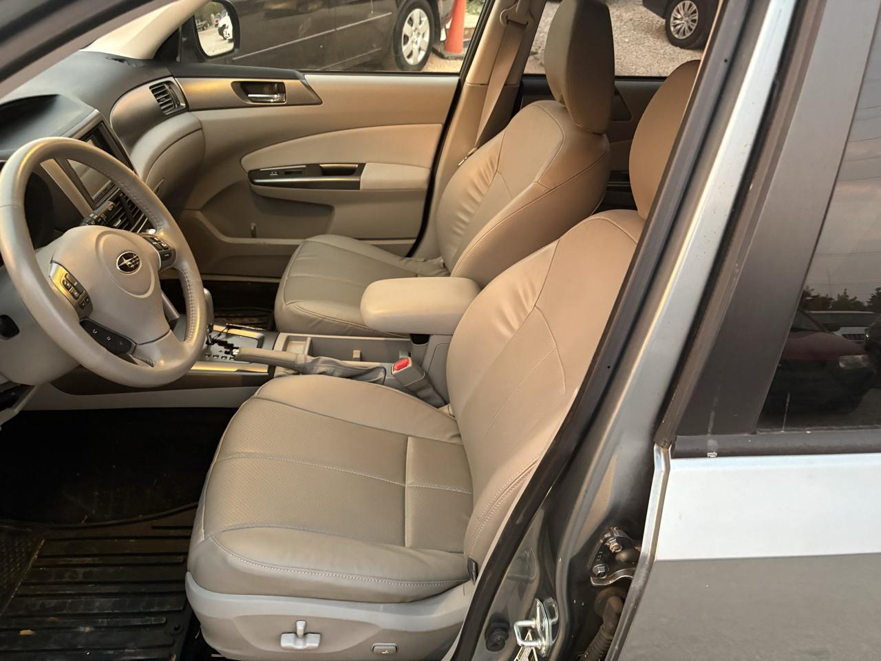 Subaru Forester 4dr Auto 2.5X Limited 2012