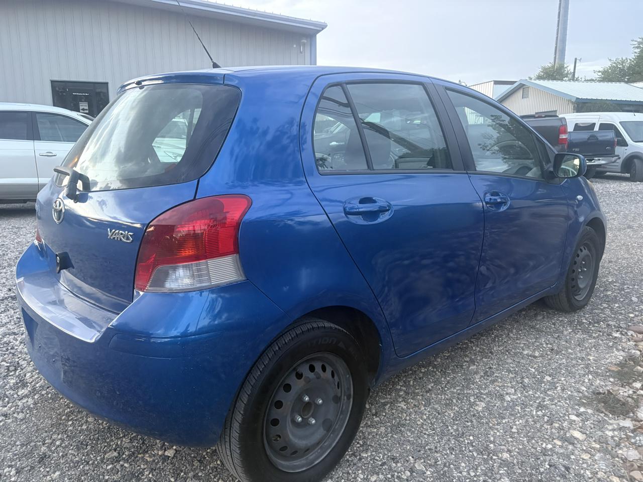 Toyota Yaris  2010