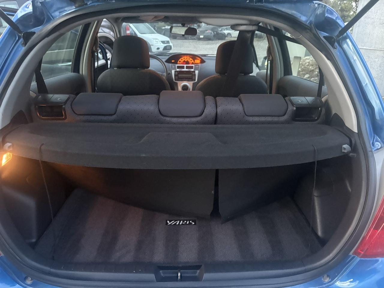 Toyota Yaris  2010