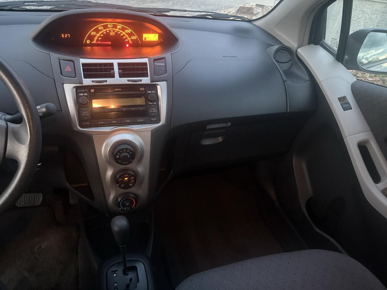 Toyota Yaris  2010