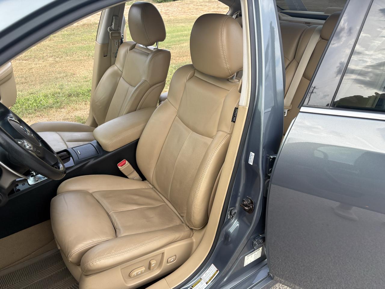 Nissan Maxima 4dr Sdn V6 CVT 3.5 SV w/Premium Pkg 2010