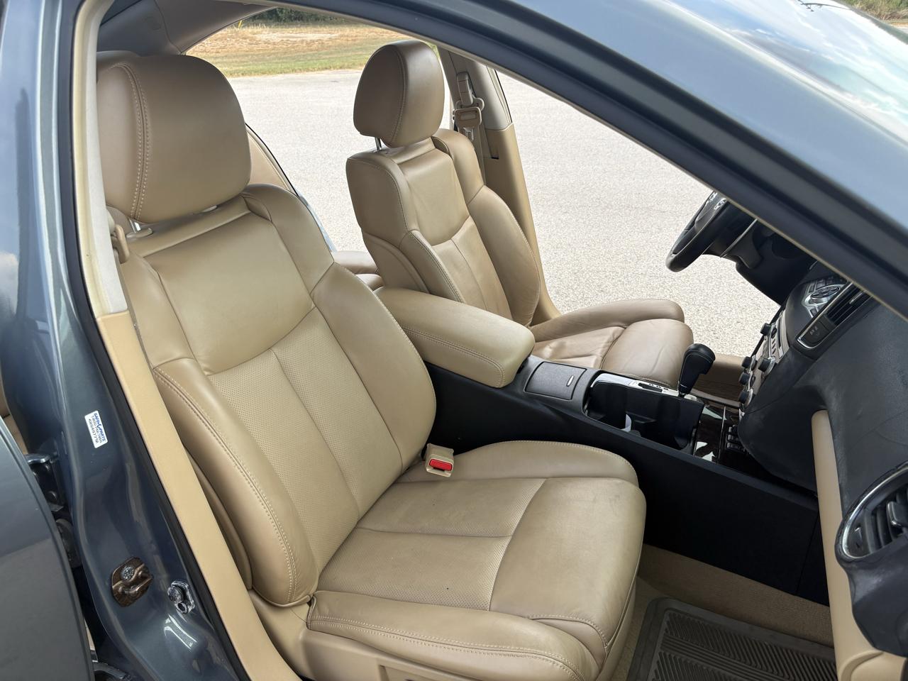 Nissan Maxima 4dr Sdn V6 CVT 3.5 SV w/Premium Pkg 2010