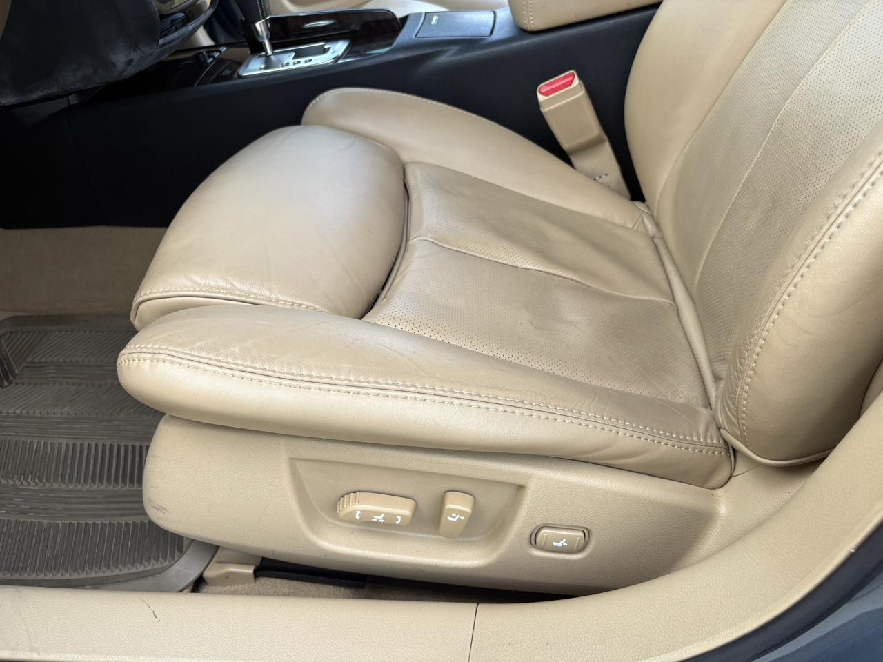 Nissan Maxima 4dr Sdn V6 CVT 3.5 SV w/Premium Pkg 2010