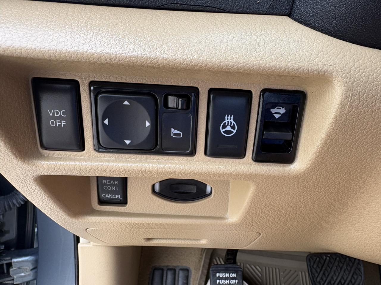 Nissan Maxima 4dr Sdn V6 CVT 3.5 SV w/Premium Pkg 2010