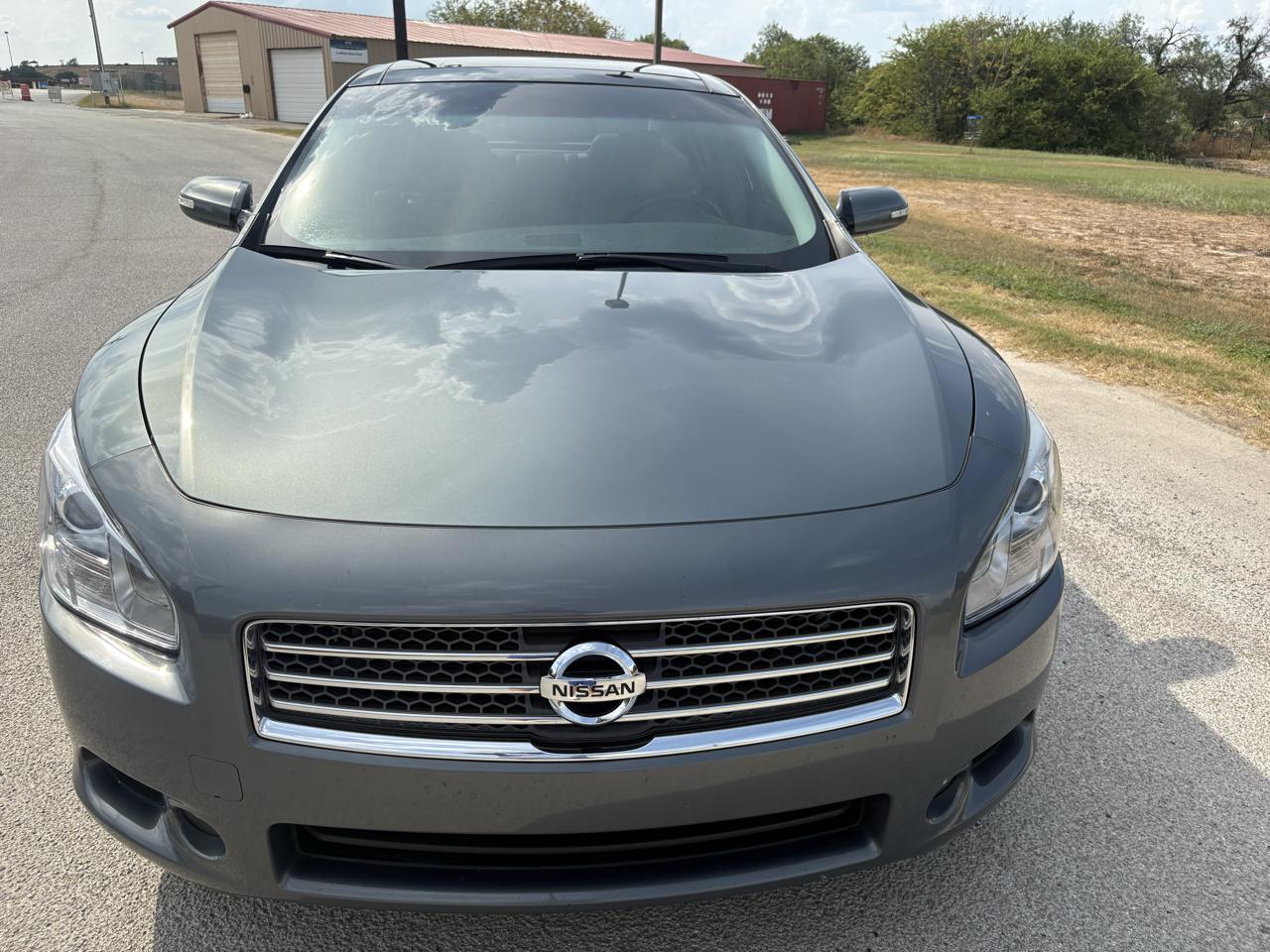 Nissan Maxima 4dr Sdn V6 CVT 3.5 SV w/Premium Pkg 2010