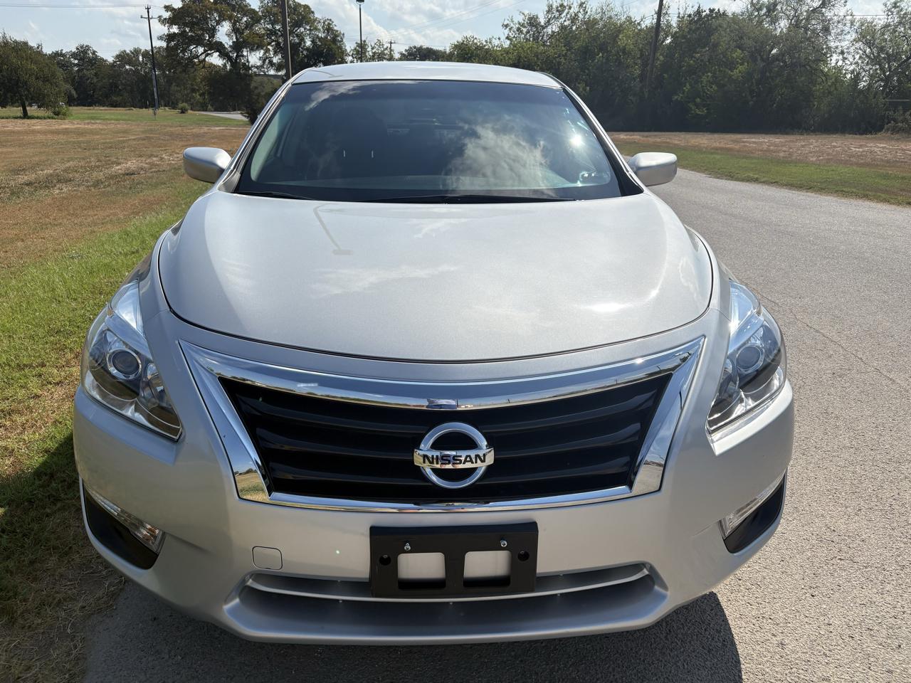 Nissan Altima 4dr Sdn I4 2.5 SV 2013