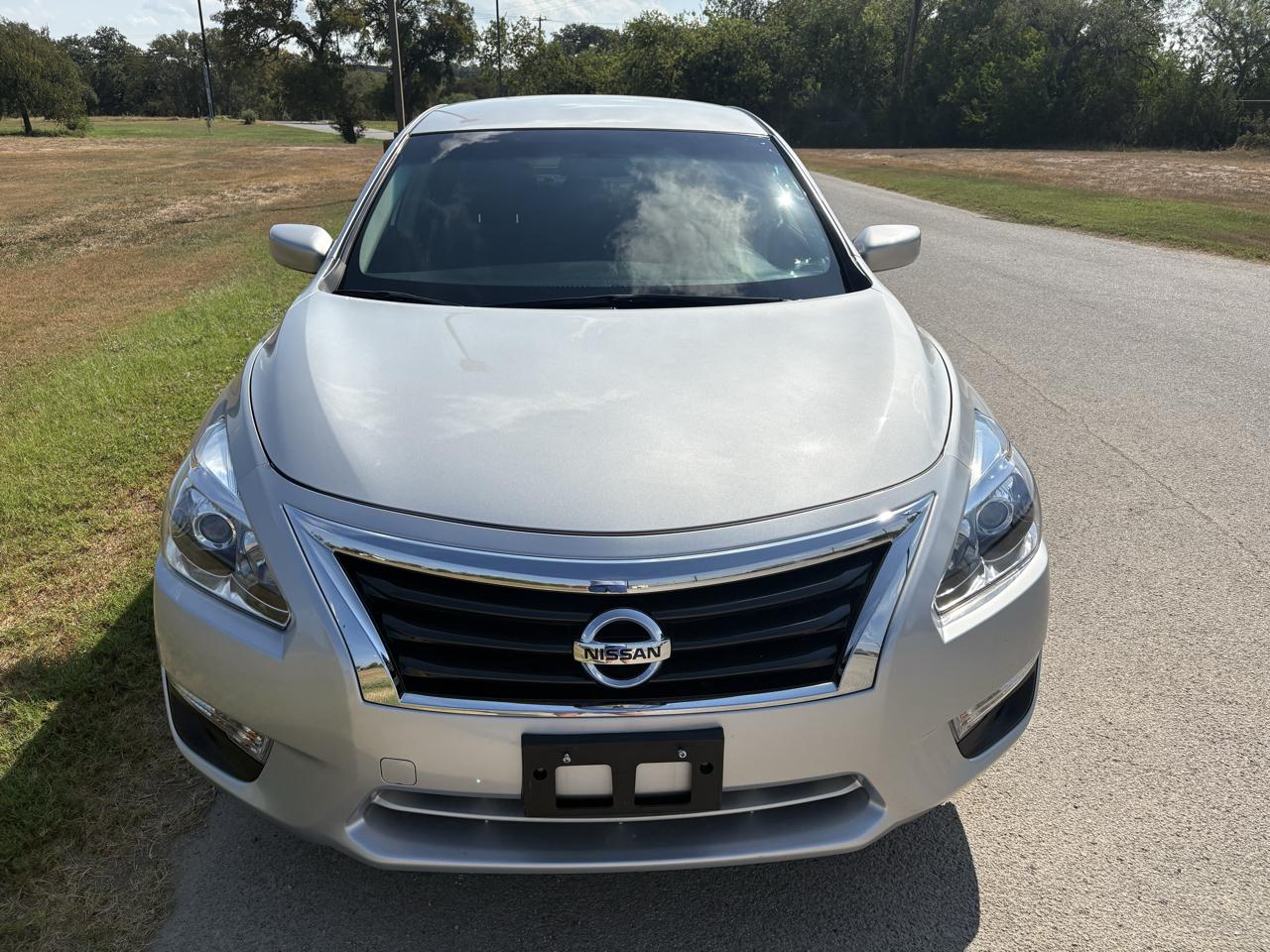 Nissan Altima 4dr Sdn I4 2.5 SV 2013
