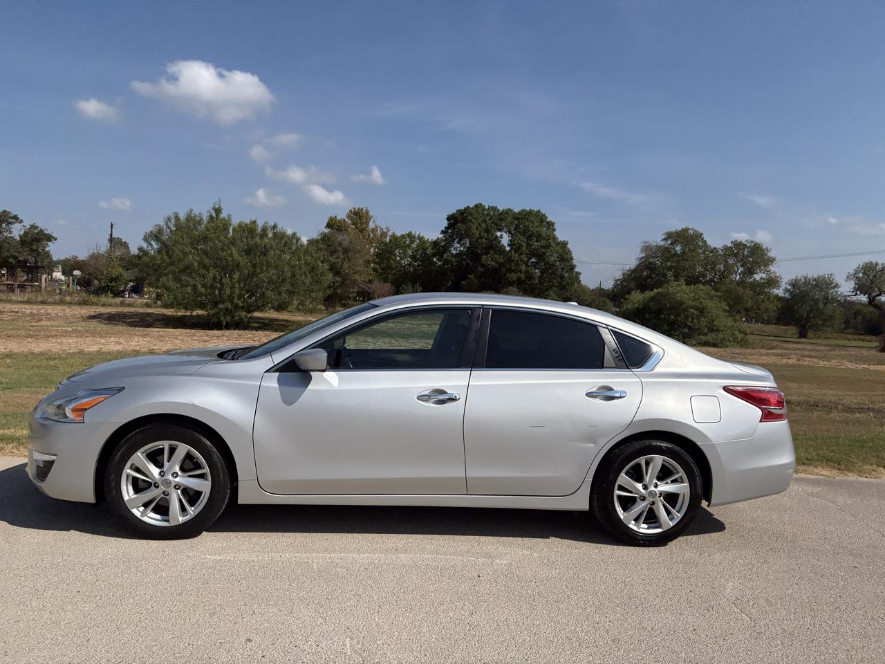 Nissan Altima 4dr Sdn I4 2.5 SV 2013