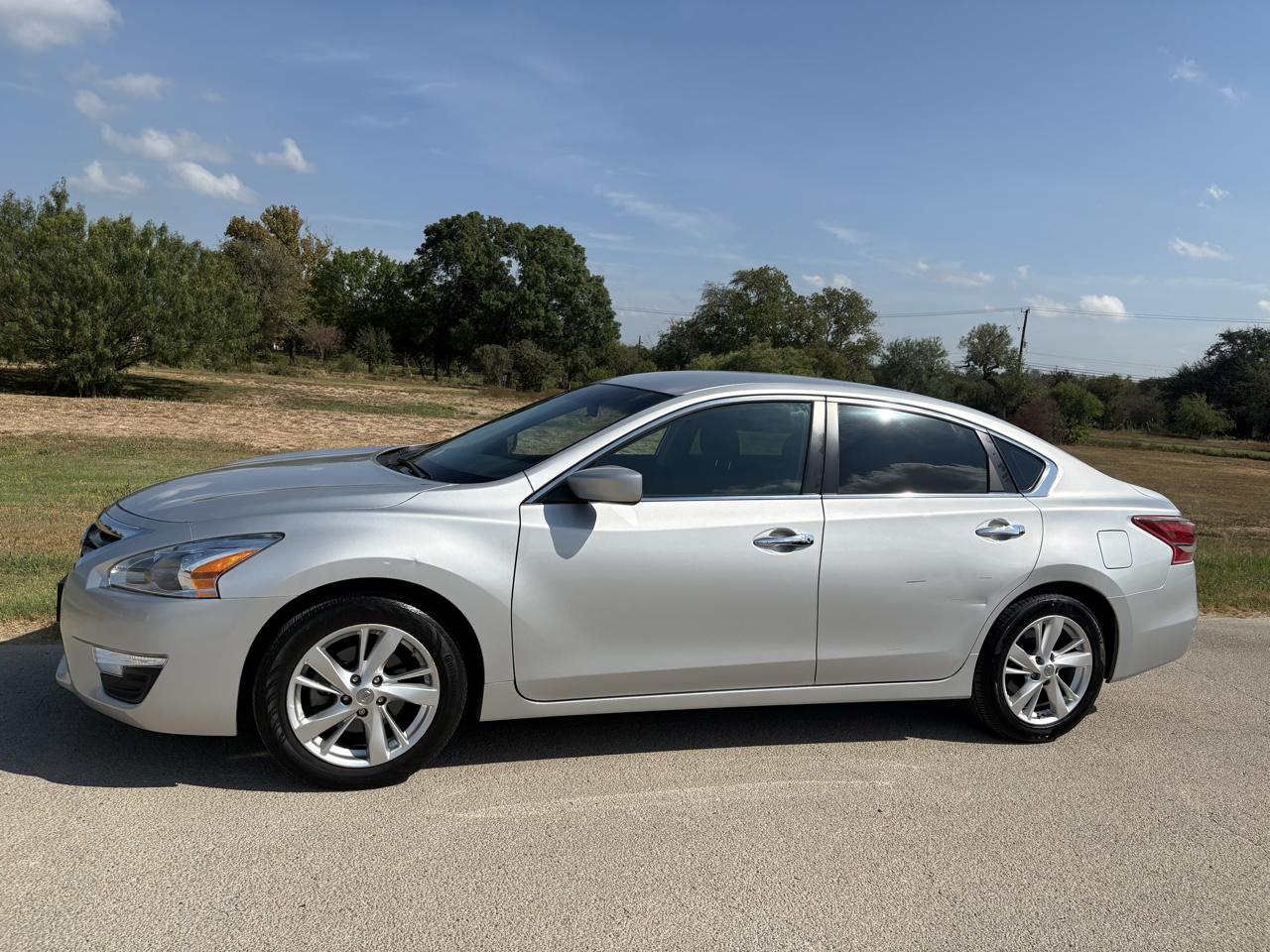Nissan Altima 4dr Sdn I4 2.5 SV 2013