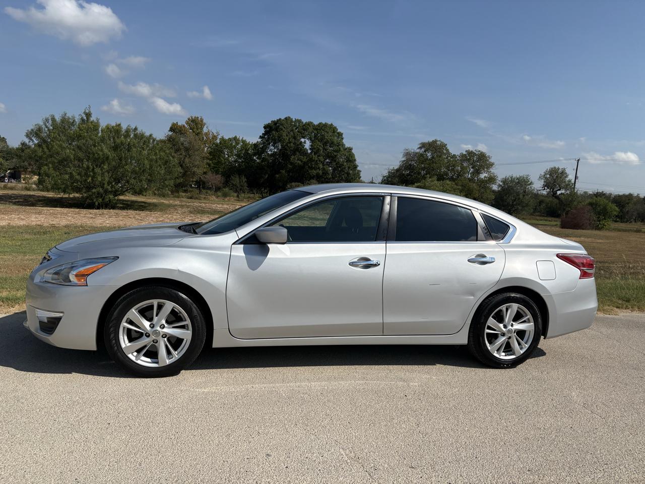 Nissan Altima 4dr Sdn I4 2.5 SV 2013