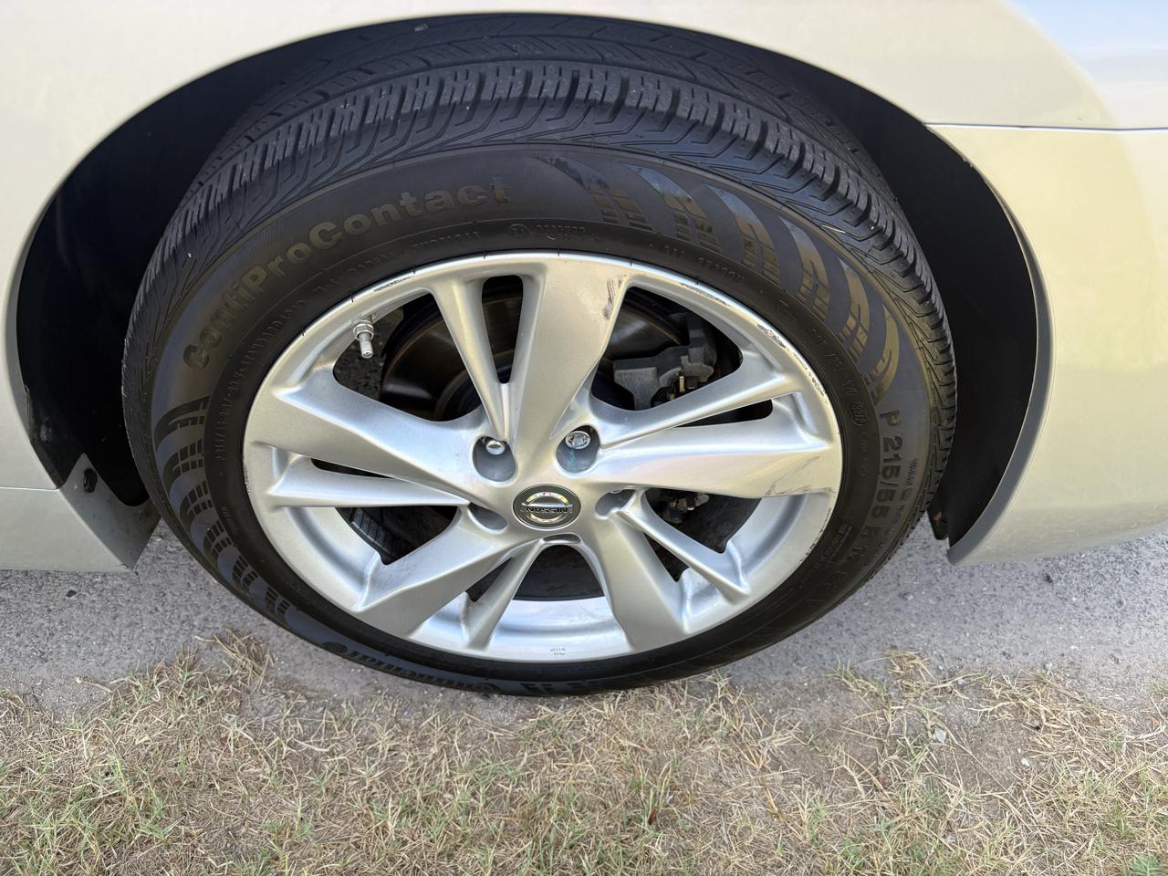 Nissan Altima 4dr Sdn I4 2.5 SV 2013