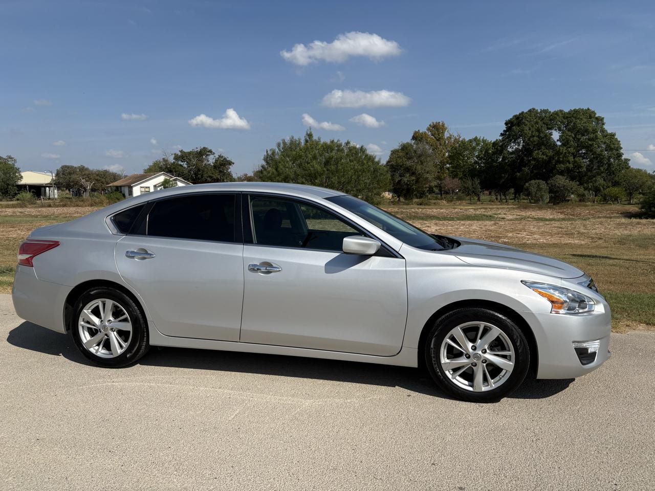 Nissan Altima 4dr Sdn I4 2.5 SV 2013