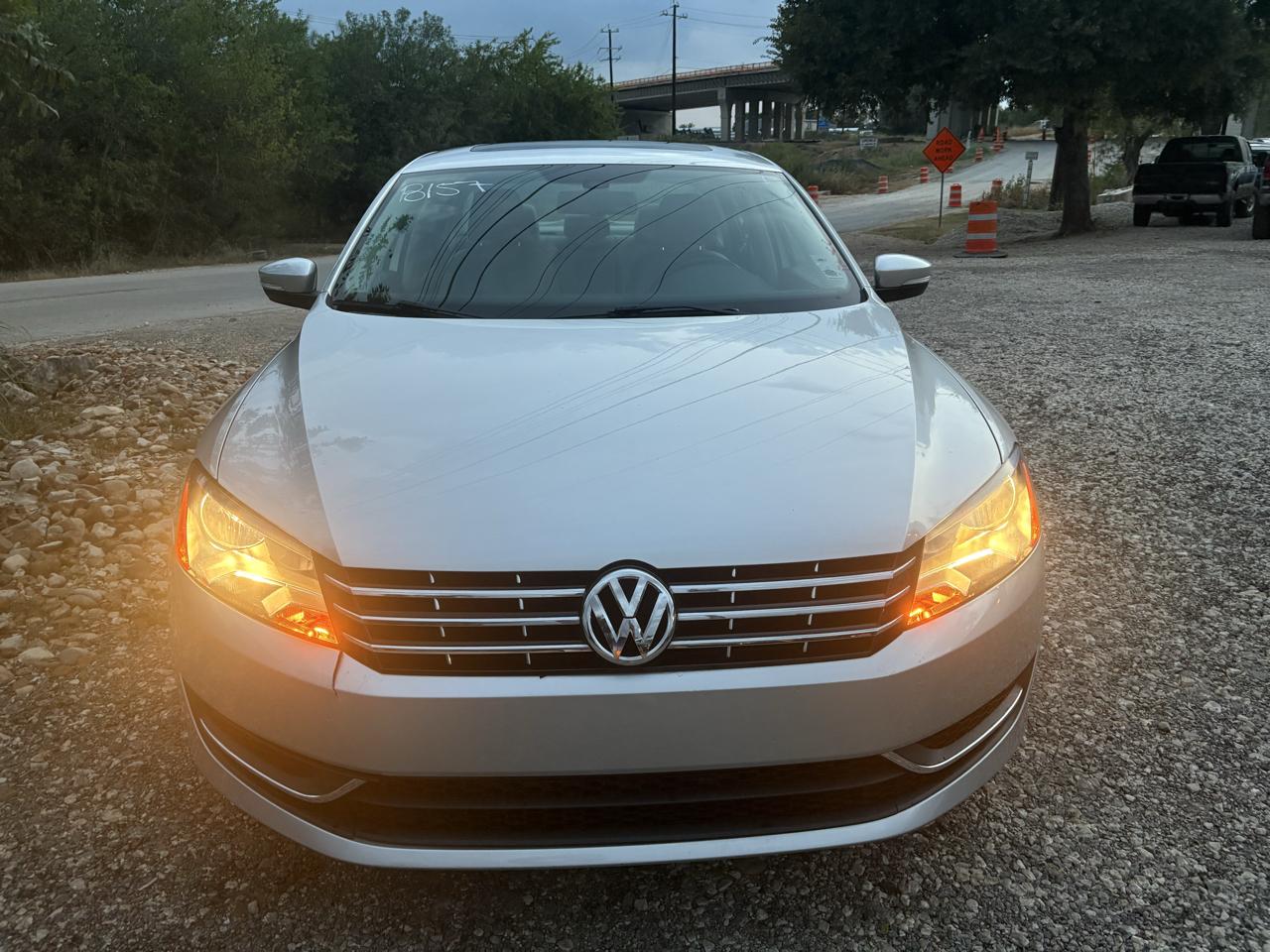 Volkswagen Passat 4dr Sdn 2.5L Auto SEL 2013