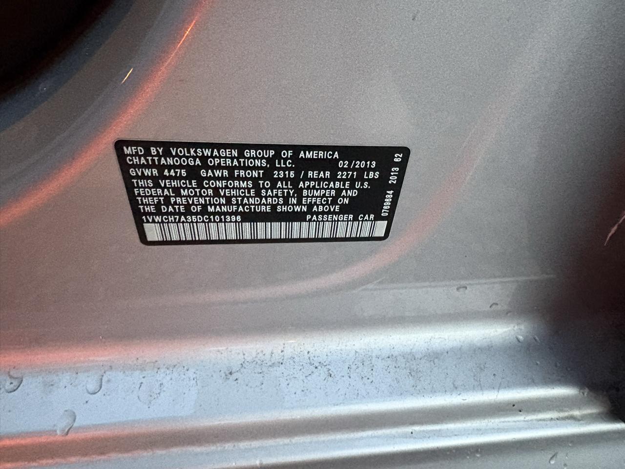 Volkswagen Passat 4dr Sdn 2.5L Auto SEL 2013