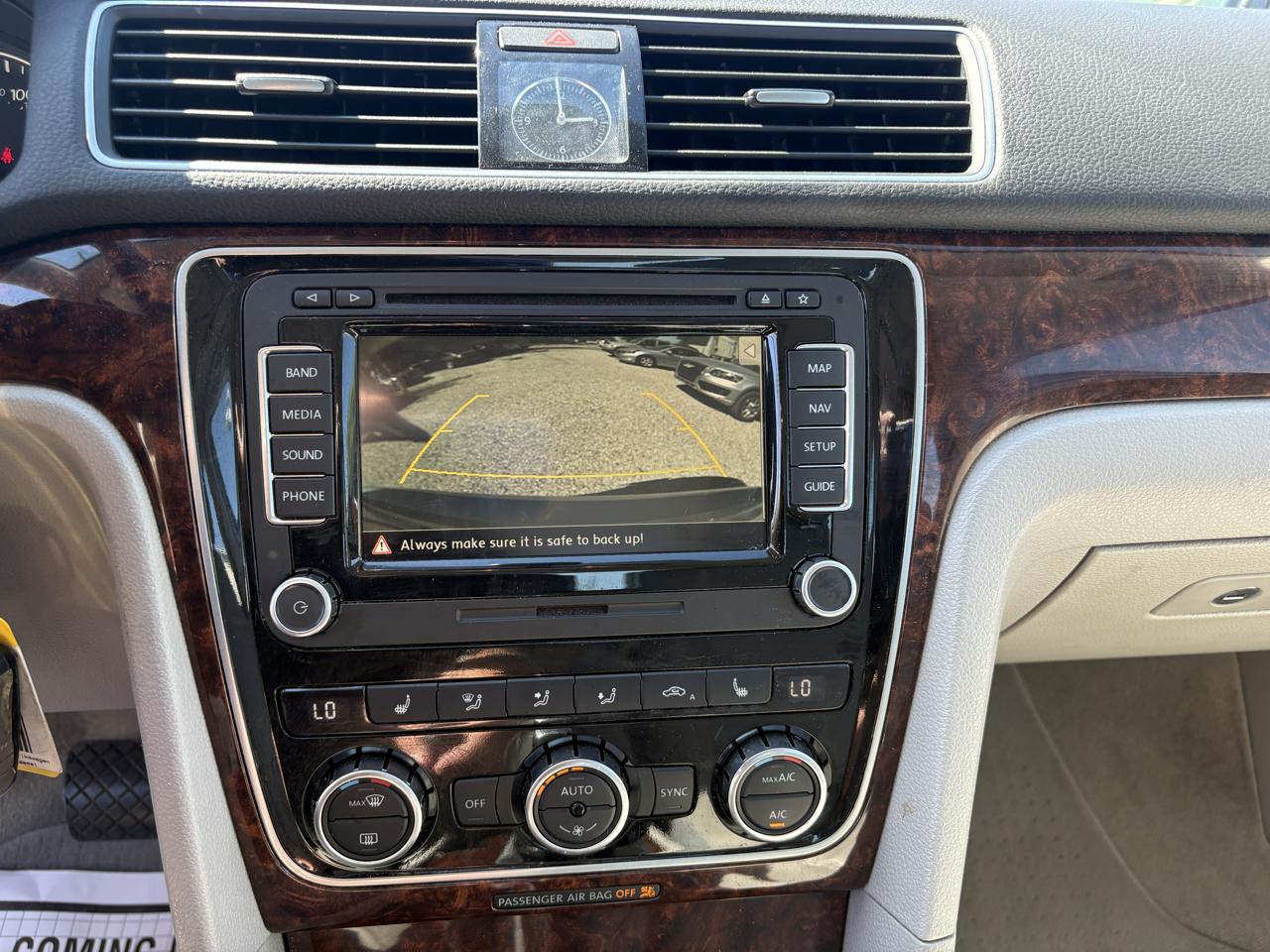 Volkswagen Passat 4dr Sdn 2.5L Auto SEL 2013