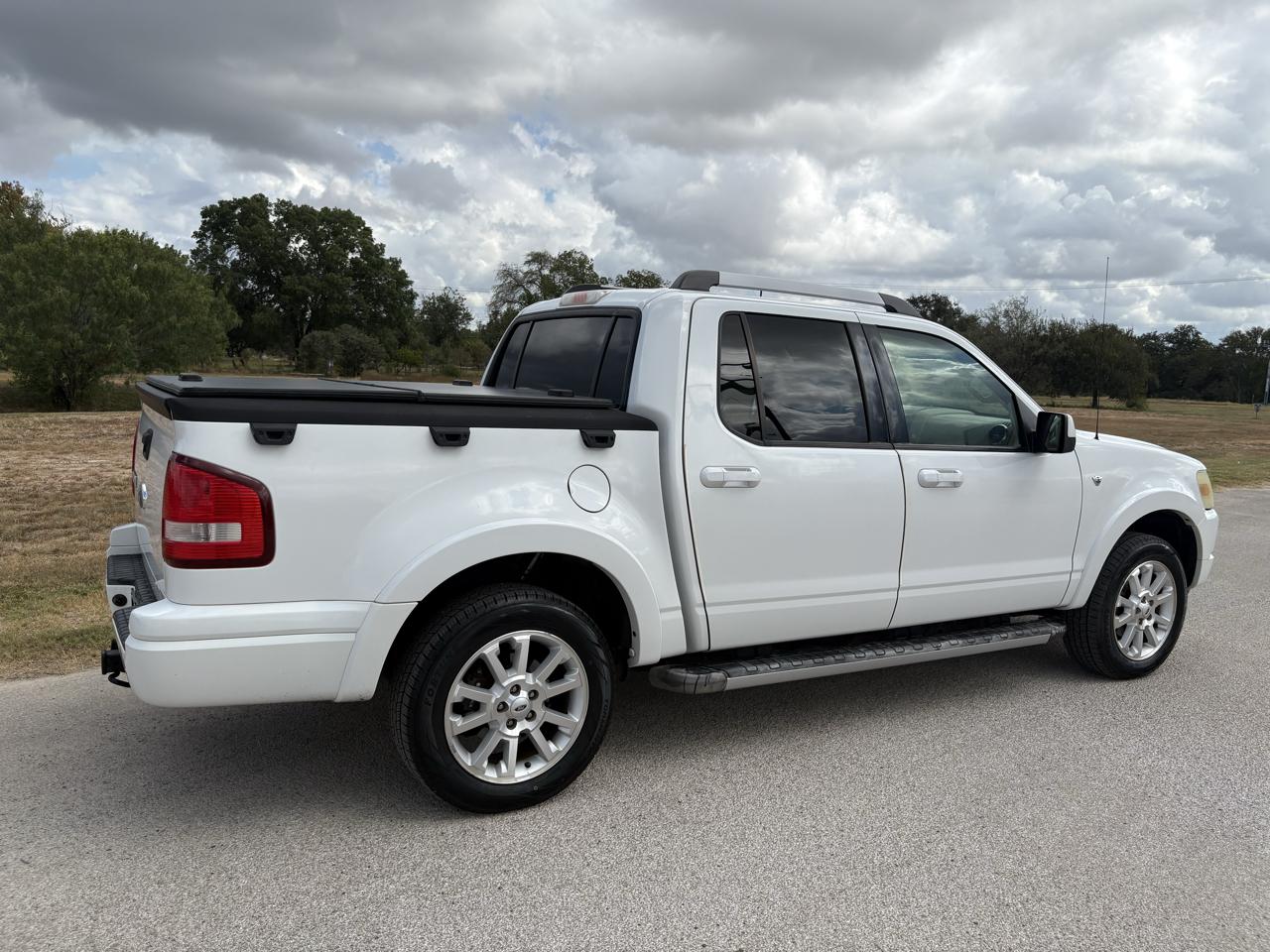Ford Explorer Sport Trac 2WD 4dr V8 Limited 2007