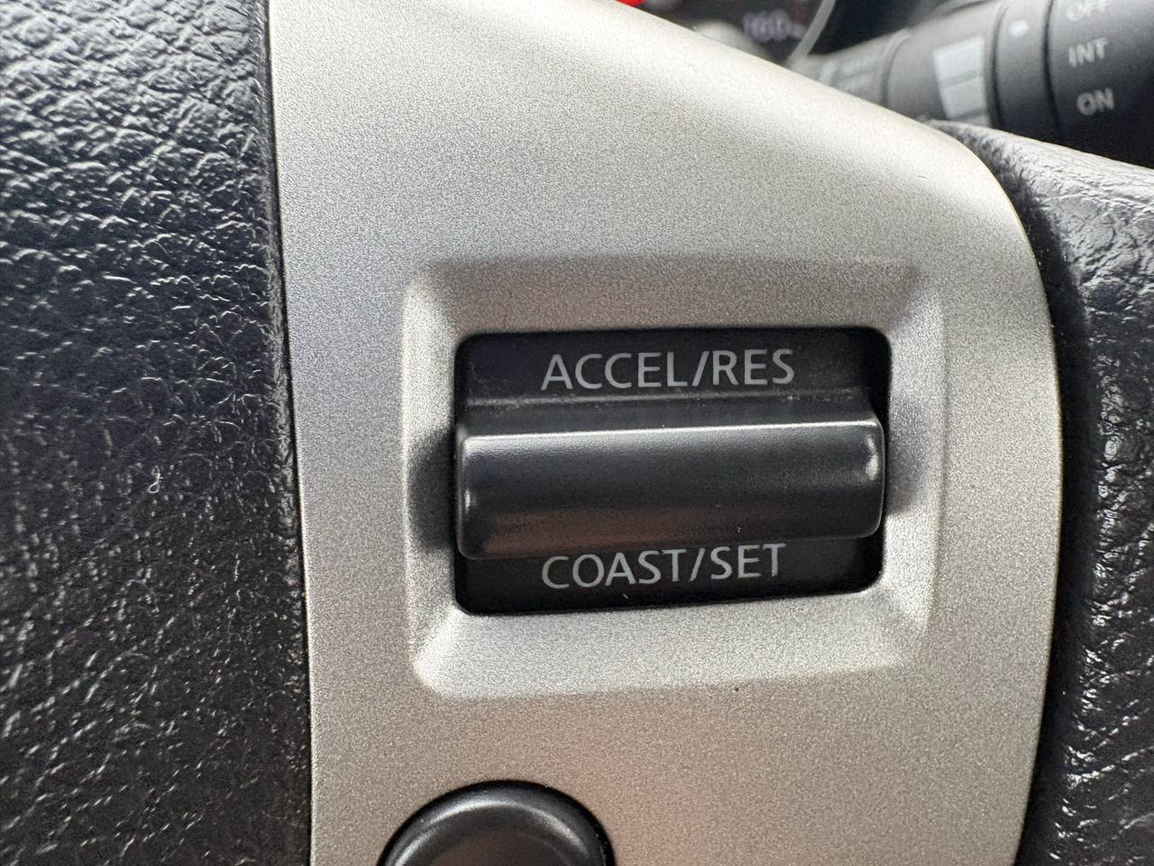Nissan Rogue  2010