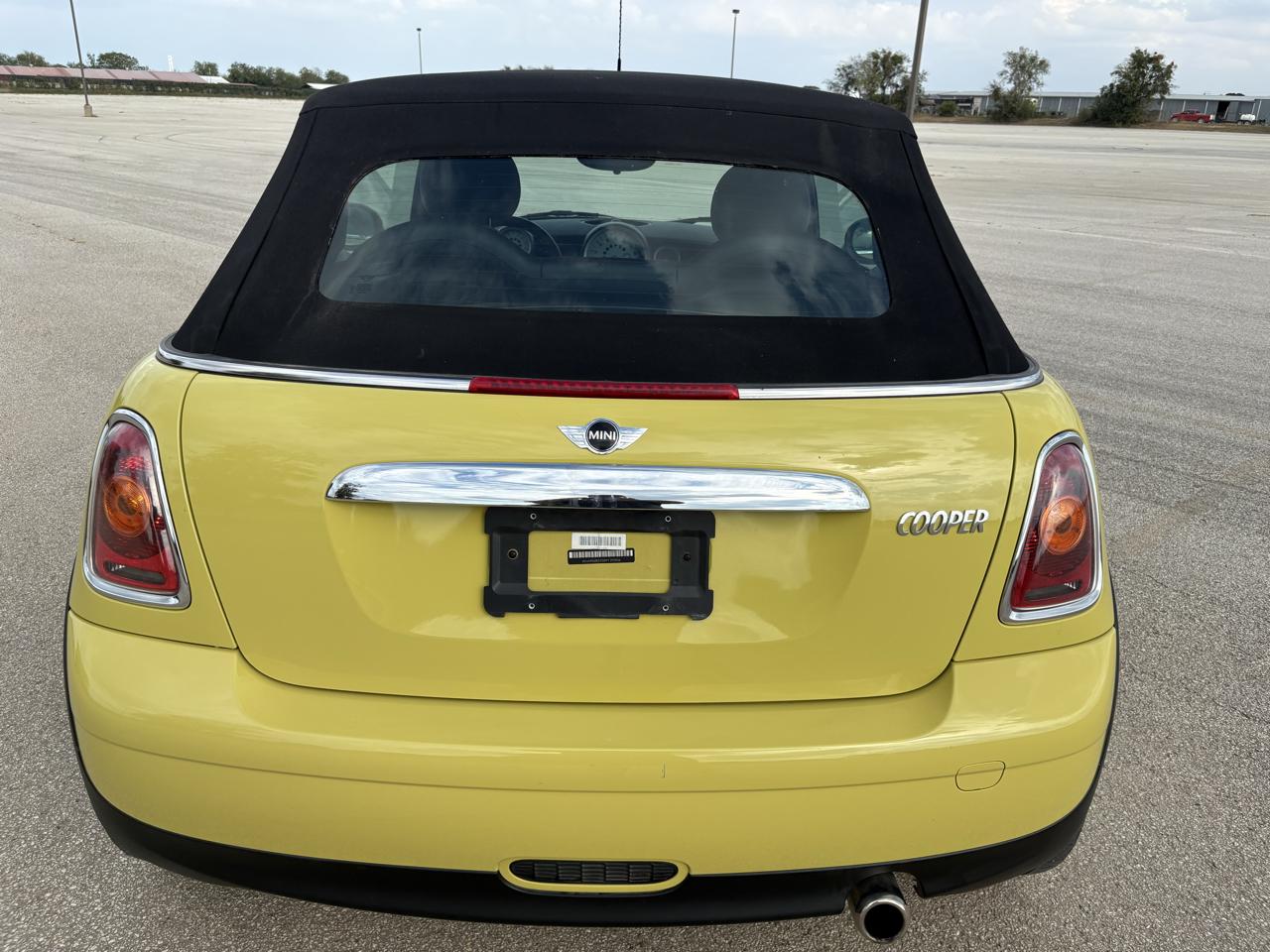 MINI Cooper Convertible 2dr 2009