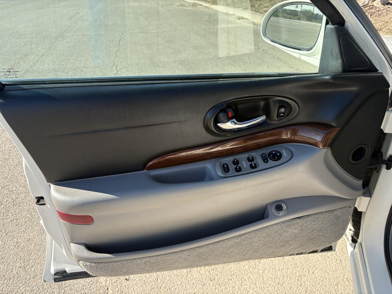 Buick LeSabre 4dr Sdn Custom 2004