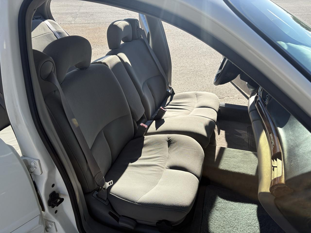 Buick LeSabre 4dr Sdn Custom 2004