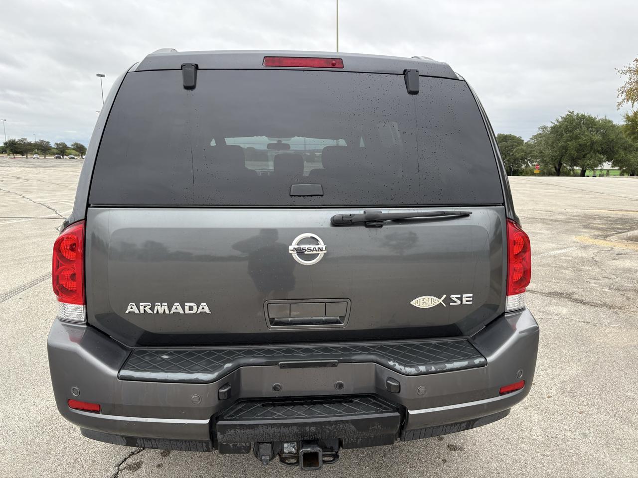 Nissan Armada 2WD 4dr SE 2010