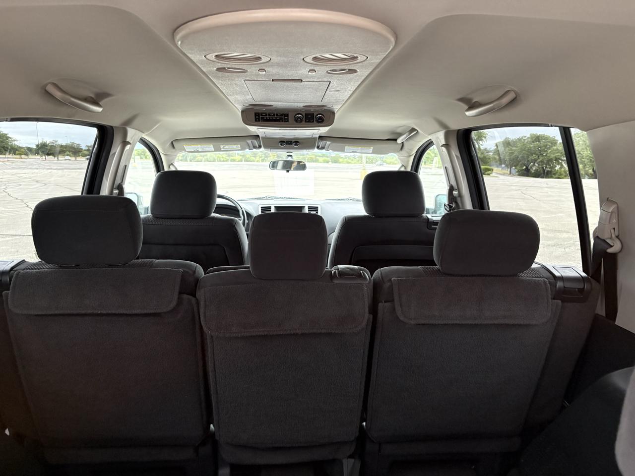 Nissan Armada 2WD 4dr SE 2010