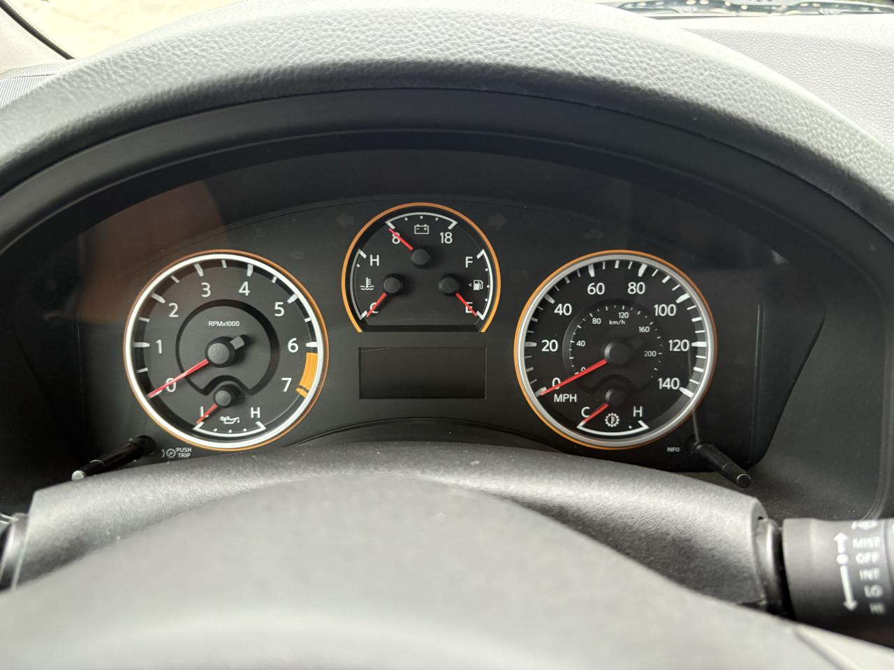 Nissan Armada 2WD 4dr SE 2010