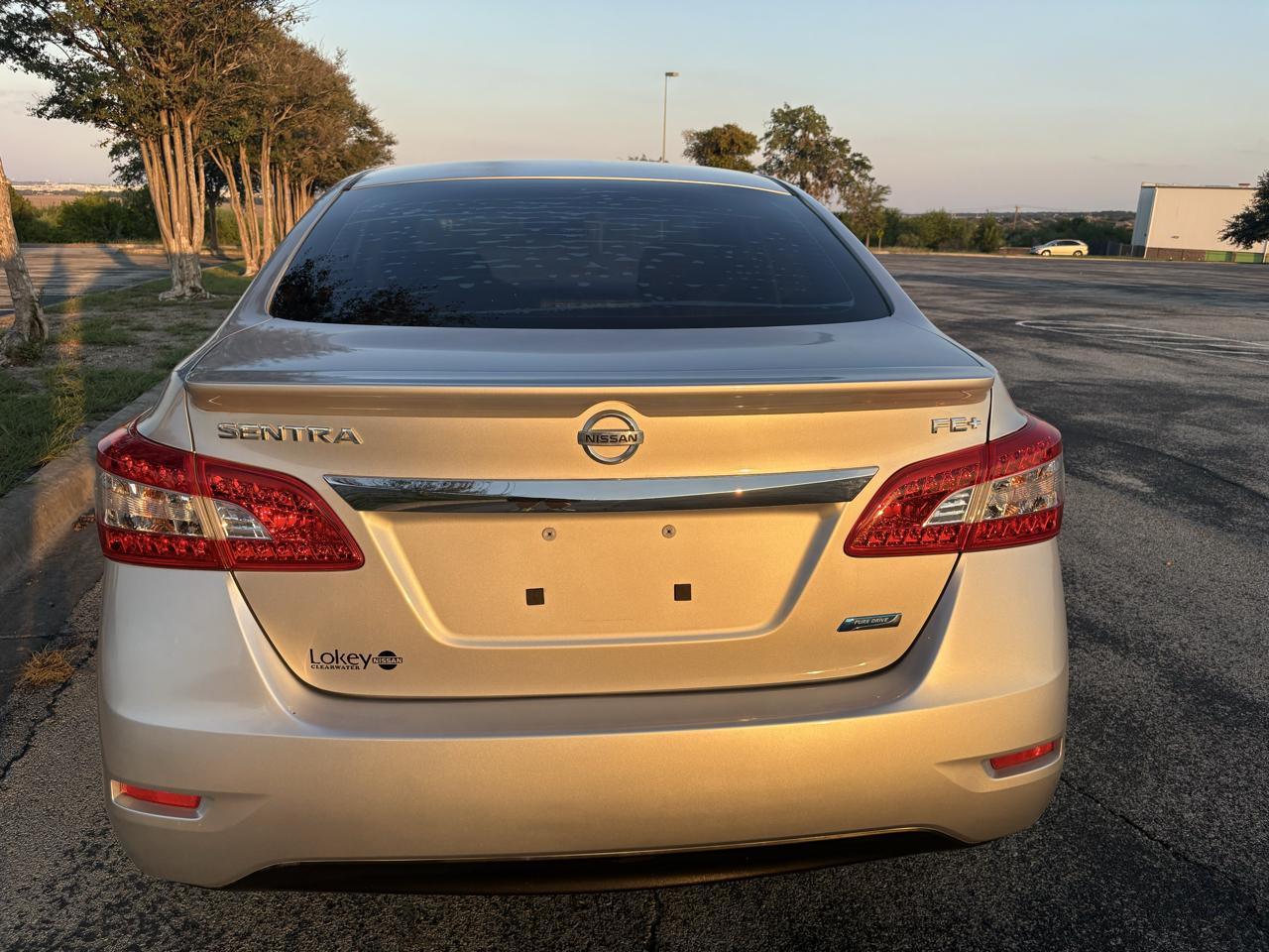 Nissan Sentra 4dr Sdn I4 CVT FE+ SV 2014